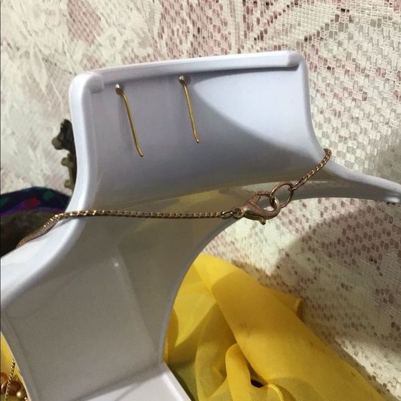 Vintage Necklace & Earrings Set Goldtone & Red Oval Beaded Necklace & Earrings - Picture 5 of 16